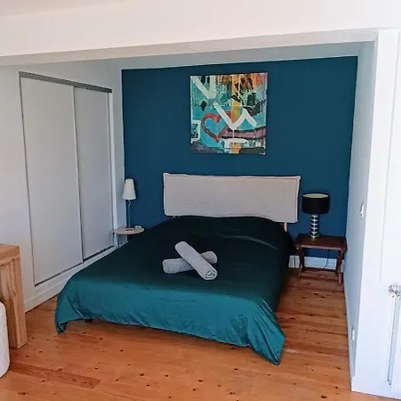 Villa Confortable En Bord De Avec Piscine
